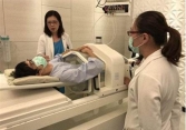 Người phụ nữ mắc ung thư bàng quang, không liên quan đến chuyện đi vệ sinh mà do 1 thói quen làm đẹp