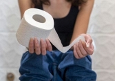 Bác sĩ tiết lộ điều bạn nên làm mỗi khi đi vệ sinh, nghe kinh dị nhưng có lợi cho sức khỏe