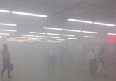 Hỏa hoạn bùng phát tại ga tàu điện Tokyo: Khói trắng bao trùm, video hiện trường tiết lộ phản ứng khó tin của người Nhật 