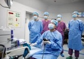 Ăn quả này không nhả hạt, chàng trai bị viêm ruột thừa, bác sĩ nhắc nhiều người cũng ăn vậy