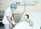 Người phụ nữ đeo bỉm ròng rã hơn 30 năm vì mắc... bệnh khó nói
