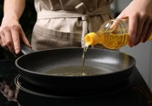 Người phụ nữ mắc ung thư gan vì một sai lầm nhiều người mắc khi dùng dầu ăn