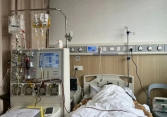 Người đàn ông bị suy gan, phải lọc gan nhân tạo 5 lần, truyền 10 lít huyết tương vì thói quen ăn hải sản nhiều người có