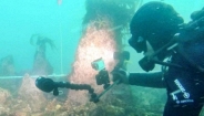 Phát hiện bức tường 7.000 năm tuổi dưới đáy biển nước Pháp