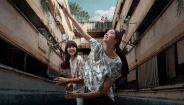 Flat Girls - Tuổi trẻ chông chênh trước ngưỡng cửa trưởng thành 