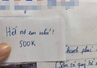 Sau đêm tân hôn, cô dâu bóc phong bì rồi ngao ngán khi nhận được mảnh giấy kỳ lạ nhắc đến chồng mình, đọc kỹ dòng chữ bên trong chú rể 'giận tím mặt'