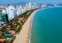 Thu lại mặt biển Nha Trang làm bãi tắm công cộng - muộn còn hơn không