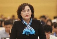 Bà Nguyễn Thị Hồng, một trong những 'bóng hồng' hiếm hoi trong giới Thống đốc Ngân hàng Trung ương toàn cầu