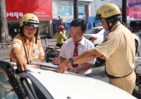 Không mang theo bằng lái xe bị phạt bao nhiêu tiền?