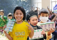 Mạng xã hội tràn ngập hạnh phúc với chương trình  'Triệu ly sữa yêu thương, triệu nụ cười hạnh phúc' của Vinamilk