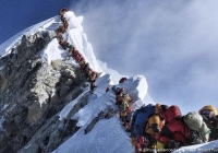 COVID-19 đã ‘leo’ lên đỉnh Everest
