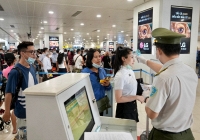 Khách đi lại dịp cao điểm 30/4 đạt mức kỷ lục tại sân bay Nội Bài