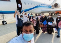 Người dân Ấn Độ tìm mọi cách thuê máy bay tháo chạy khỏi 'sóng thần' COVID-19