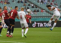 Hạ gục CH Czech, Đan Mạch tiếp tục hành trình kì diệu tại Euro 2020