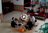 Quạt trần bất ngờ rơi xuống mâm cơm khiến mọi người hốt hoảng