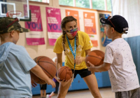 Mỹ có kế hoạch tiêm vaccine cho trẻ dưới 12 tuổi vào trước năm học mới