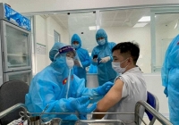 Hơn 97% người trên 18 tuổi ở TP.HCM đã được tiêm ít nhất 1 mũi vaccine COVID-19
