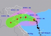 Bão Kompasu giật cấp 11, di chuyển nhanh và mạnh thêm khi vào Biển Đông