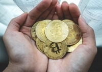 Bitcoin tăng vọt lên mốc 57.000 USD, doanh nghiệp đổ xô mua bitcoin