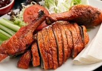Món ngon: Làm vịt nướng bằng nồi chiên không dầu