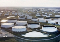 Tổng thống Joe Biden cân nhắc việc bán dầu dự trữ, giá dầu sụt giảm mạnh