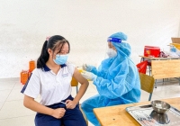 Bộ Y tế hướng dẫn theo dõi sức khỏe sau tiêm vaccine COVID-19 cho trẻ em từ 12-17 tuổi