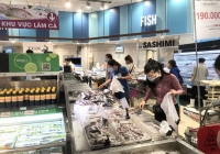 Giá cá thát lát giảm mạnh, người nuôi lỗ nặng