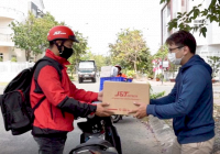 Thị trường chuyển phát nhanh 2021: Trong cái khó, ló cái khôn