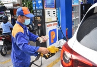 Giá xăng sẽ tiếp tục tăng vào ngày mai?