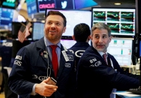 Thị trường chứng khoán Mỹ phục hồi sau khi FED thông báo có thể nới lỏng các chính sách kinh tế