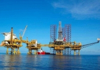 Giá xăng dầu hôm nay 30/3: Dầu thô bắt đầu lao dốc 