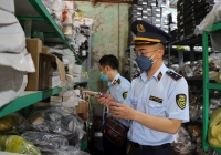 Từ video livestream, cơ quan chức năng phát hiên 5 kho hàng nhái 