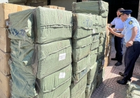 Kho hàng chứa hơn 20 tấn nước hoa, mỹ phẩm nghi  hàng giả