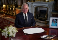 Vua Charles III hứa 'phụng sự suốt đời' trong bài phát biểu đầu tiên của mình