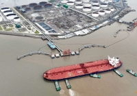 Giá dầu tăng sau khi OPEC + đồng ý cắt giảm sản lượng dầu thô, Mỹ 'xả' kho dầu chiến lược