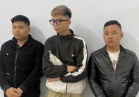 Bắt 5 người tránh lũ trộm điện thoại ở siêu thị Điện Máy Xanh