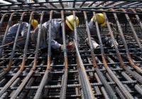 Nhu cầu hạn chế, giá thép xây dựng sẽ còn giảm