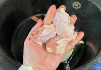 Loại thực phẩm nào nên hay không nên rửa trước khi nấu?