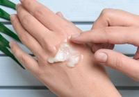 10 sản phẩm làm đẹp Bác sĩ da liễu khuyên không nên lãng phí tiền để mua
