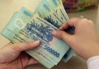 Nữ 8x 'sốc' khi chỉ được thưởng Tết hơn 700 triệu