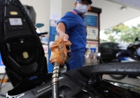 Doanh nghiệp sắp được cho phép tự quyết định giá bán lẻ xăng, dầu?