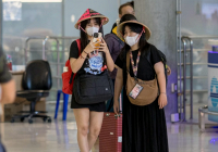 Thái Lan bỏ yêu cầu xuất trình chứng nhận tiêm vaccine COVID-19 với khách quốc tế