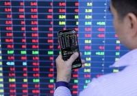 Gần 1 tỷ cổ phiếu được giao dịch, VN-Index điều chỉnh