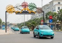 Hãng taxi điện của tỷ phú Phạm Nhật Vượng chốt ngày lăn bánh