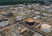 Dầu hướng đến tuần giảm thứ ba liên tiếp khi những lo ngại về kinh tế vẫn còn