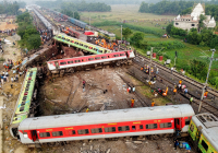 Hiện trường vụ tai nạn đường sắt thảm khốc ở Ấn Độ