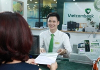 Vietcombank bất ngờ tăng phí dịch vụ thẻ ngân hàng từ 1/7
