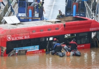 Gần 50 người chết và mất tích vì lũ lụt, chính phủ Hàn Quốc ra lệnh toàn lực giải cứu