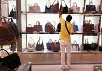 Thương vụ mới trị giá 8,5 tỷ USD trong ngành thời trang cao cấp Mỹ