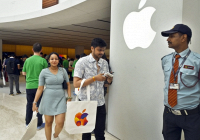 Apple lần đầu bán iPhone sản xuất tại Ấn Độ vào ngày ra mắt